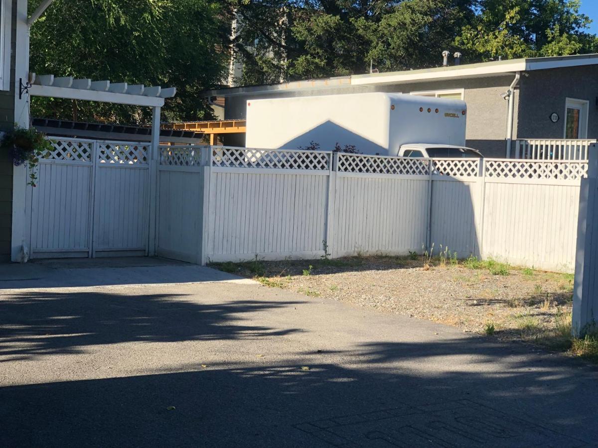 Cheerful Home Close To Downtown Kelowna Ngoại thất bức ảnh